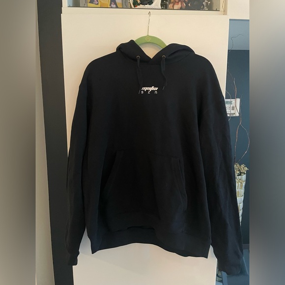 Yeezy Mafia SZN Black Hooded Sweatshirt Size XL (small Snag/hole Top Left) - Picture 1 of 8